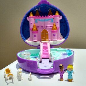2021 Polly Pocket Keepsake Collection Starlight Castle Compact